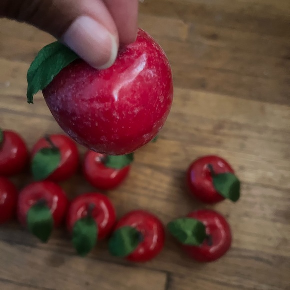 Red Apples Vintage Dozen 12 Fake Fruit Christmas Decorations Holiday Decor - Picture 3 of 5
